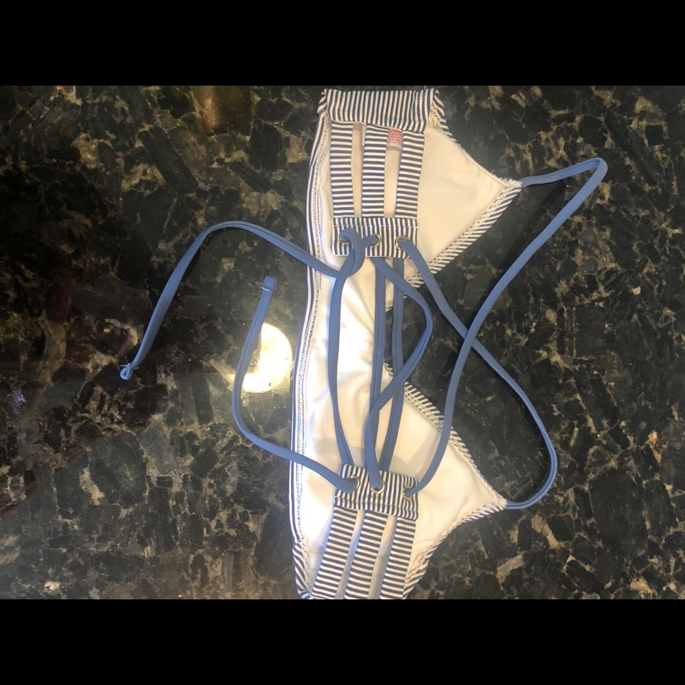 Bikini Top - Picture 2 of 3